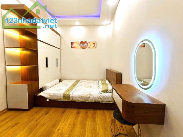 Bán nhà Hoàng Văn Thái ngõ thông lô góc nhà đẹp ở luôn đầy đủ nội thất xịn 48m giá 8.55 tỷ - 4