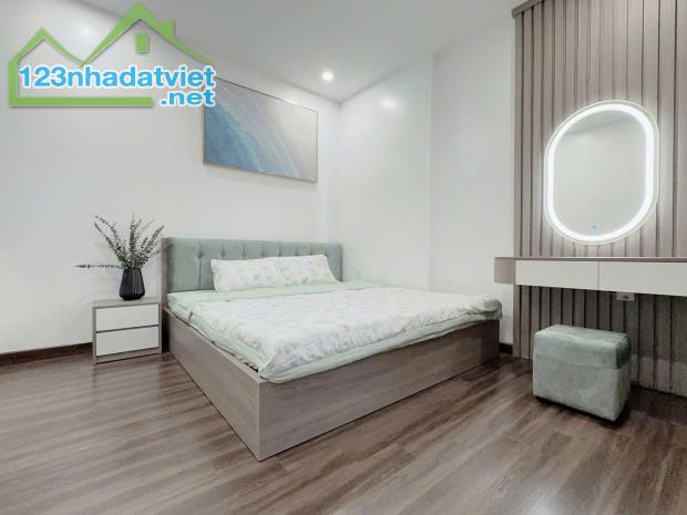 Cho thuê căn hộ 2 ngủ tại Hoàng Huy Commerce, giá 10tr - 1