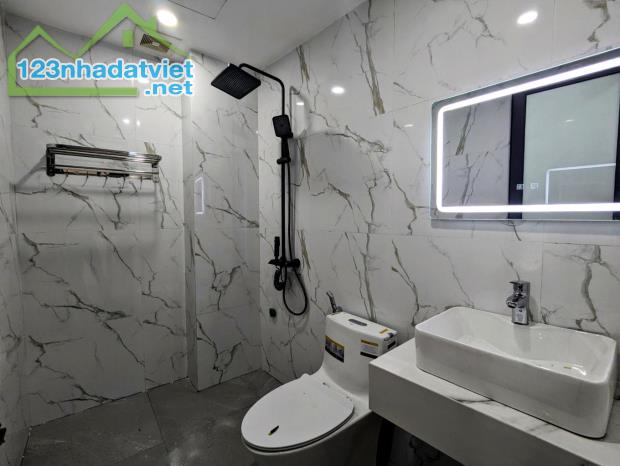 Cần nhượng lại nhà 🏠 Ngọc Trì , 43 m 5 tầng  mt 4 m . Rao 7,8xx tỉ - 4