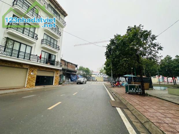 NHÀ MỚI KÍNH KOONG 5 TÂNG - THƯỢNG THANH, NGỌC THỤY, HÀNG XÓM KHU ĐT KHAI SƠN