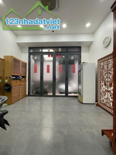 Gấp bán Nhà  Dương Văn Dương Tân Quý Tân Phú 45m2, 4Tầng Nhỉnh 5 tỷ - 2