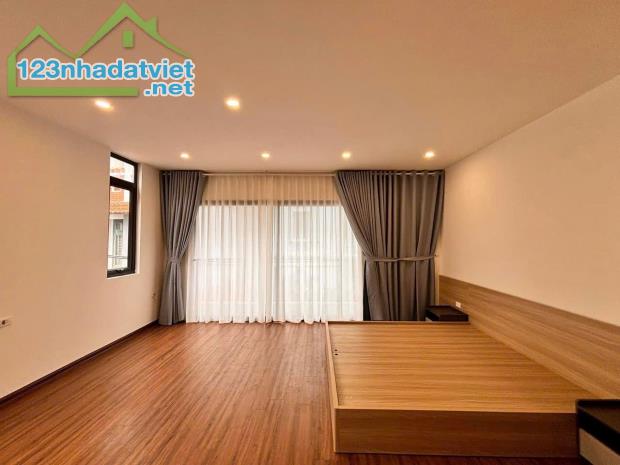 💜🌸NHÀ PHỐ VIỆT HƯNG 40M2X5T MT 5.3M CHÀO 7.6 TỶ - LÔ GÓC - 10M RA Ô TÔ - FULL NỘI THẤT🌸 - 1