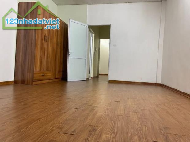 Cho thuê nhà ngõ ba gác phố Định Công Thượng Hoàng Mai 54m x 2 tầng, giá 8tr/tháng - 3