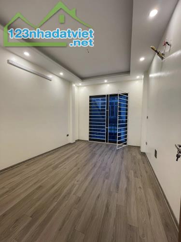 NH À MỚI, HAI THOÁNG - 6 NGỦ, FULL NỘI THẤT - GẦN PHỐ - Ở SƯỚNG - 4