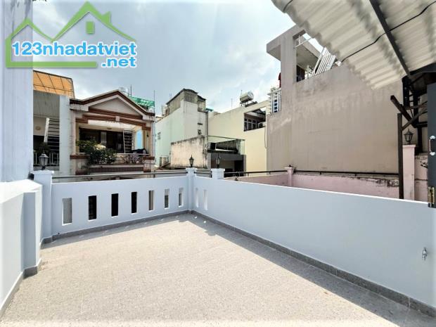 NHỈNH 6.5 TỶ - NHÀ Ở AN CƯ Đ. BÀN CỜ QUẬN 3 - 4 TẦNG SÂN THƯỢNG 4PN MỚI - KINH DOANH TỐT - 4
