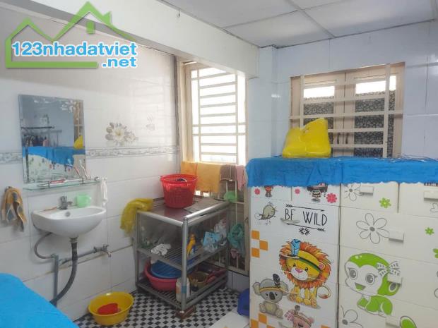BÁN GẤP NHÀ,HXH,SHR, DT 127.5M2 .NG 5.2M. CHỈ 6.7 TỶ. Đ PHẠM HỮU LẦU. KẾ PMH. QUẬN 7. - 2