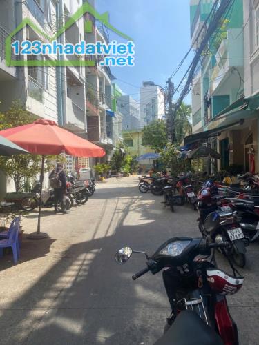 HIẾM! CẦN BÁN NHÀ RẤT GẤP, HẺM 10M NGUYỄN THỊ TẦN, DT 65M2 (4.3 X 15M) 2TẦNG CHỈ 7.8 TỶ - 2