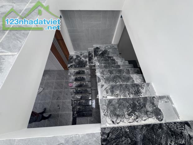 Bán Nhà 1 trệt 1 lầu 120m2 Chợ Trảng Dài Biên Hòa ĐỒNG NAI có 2 tỷ 890tr - 2