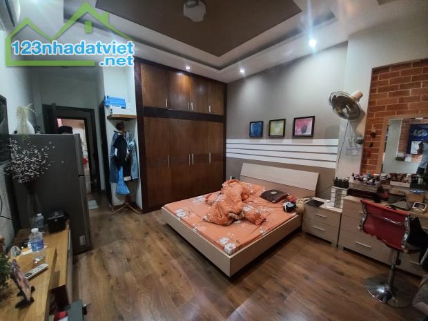 🔥 Nhà HXH Ba Vân – hàng hiếm, DT: 4 x 17m, 3 tầng, chỉ:9.9 tỷ TL - 4