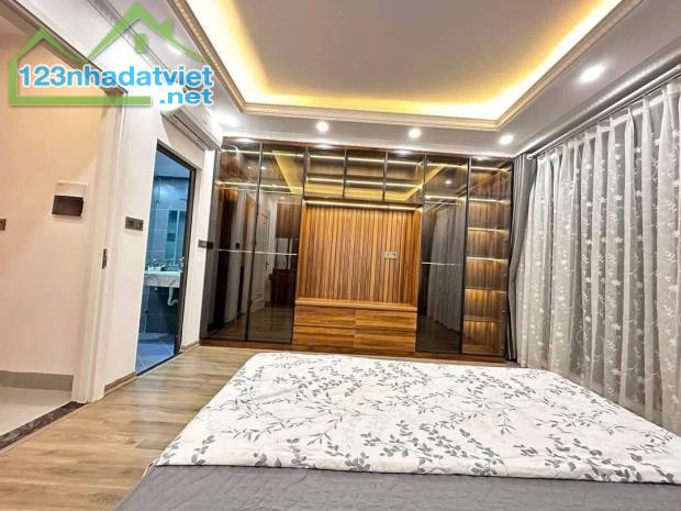 YÊN HOÀ -  CẦU GIẤY - NHÀ ĐẸP, MỘT BƯỚC RA PHỐ - 30M ,5TẦNG - NỘI THẤT SANG XỊN . GIÁ - 2
