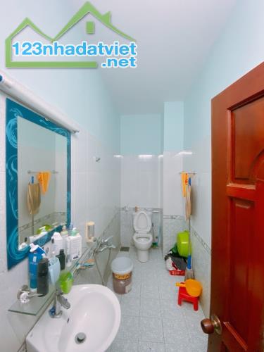 NHÀ BÁN NGANG 5M- hơn 11TỶ chút. Bán nhà P.RẠCH ÔNG - Q.8 – ÂU DƯƠNG LÂN - 1