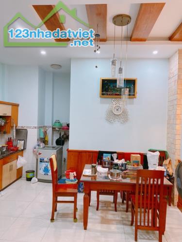 NHÀ BÁN NGANG 5M- hơn 11TỶ chút. Bán nhà P.RẠCH ÔNG - Q.8 – ÂU DƯƠNG LÂN - 2