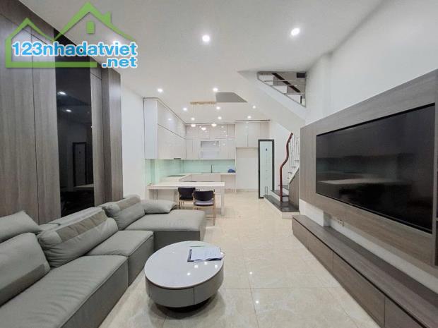 🏡 NHÀ ĐẸP PHÚ MỸ - MỸ ĐÌNH – 10M RA Ô TÔ – GẦN HỒ – 43M2 – GIÁ 9.3 TỶ - 2