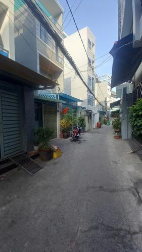 CẦN BÁN GẤP TRONG TUẦN, NHÀ DƯƠNG BÁ TRẠC P2Q8 DT: 57.8M2, 2 TẦNG, 4PN, 3WC. CHỈ 5.5 TỶ. - 2