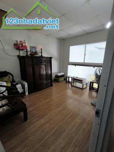 Nhà bán Bưng Ông Thoàn, Phú Hữu. Giá chỉ 6.6 tỷ cho 166.9 m2 - 1