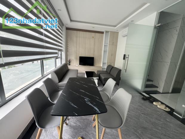 Cho thuê căn hộ 2 phòng ngủ tại Vinhomes Marina
