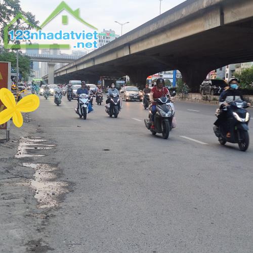 7,8 tỷ nhà mặt chợ kinh doanh ngõ thông ô tô ngã tư Khuất Duy Tiến  Q thanh xuân - 5