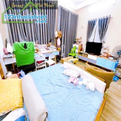 Bán nhà Lý Thường Kiệt, QUẬN 10, DT 4.8 x 11.5 m, 5 tầng, Giá 13.9 tỷ
