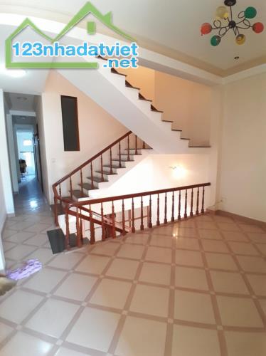# Nhà 2 Mặt tiền Trần Hưng Đạo, View Sông Hàn, 125m2, 3 mê suốt, 7PN, móng 5 tầng - 4