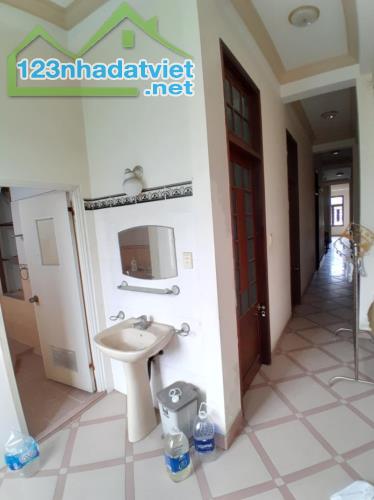 # Nhà 2 Mặt tiền Trần Hưng Đạo, View Sông Hàn, 125m2, 3 mê suốt, 7PN, móng 5 tầng - 3