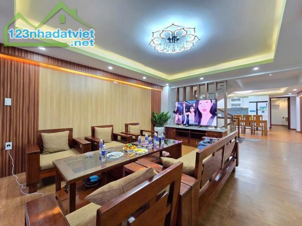 SIÊU PHẨM 4 TẦNG FULL NỘI THẤT, GẦN BIỂN, MẶT TIỀN TRẦN QUÝ KHOÁCH, LIÊN CHIỂU - CHỈ 7.2 Ỷ - 2