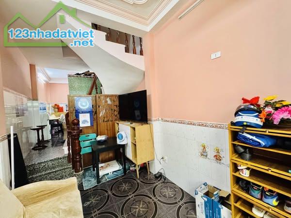 Nhà Hẻm Ôtô Đường Vườn Chuối Quận 3 Phường 4. - 3