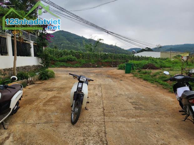 CẦN BÁN LÔ ĐẤT THỊ TRẤN LIÊN NGHĨA ĐỨC TRỌNG LÂM ĐỒNG giá chỉ 1.2 tỷ - 2