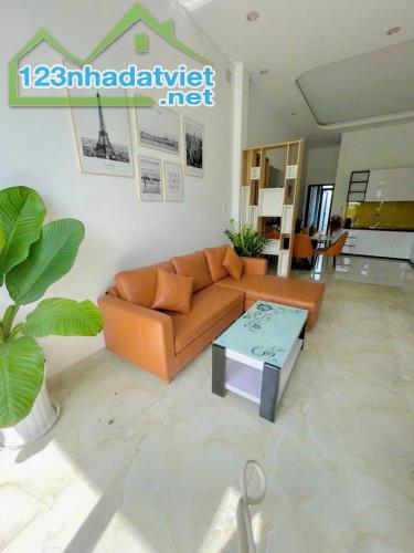 BÁN NHÀ KHU VỰC CỔNG 11 BIÊN HOÀ ĐỒNG NAI, 88M 1 TRỆT 1 LẦU, SHR, 1.67TỶ LH:0909207843. - 1