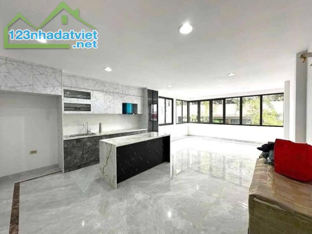 KIM MÃ - 45M x 5T THANG MÁY - MT 4.6M - Ô TÔ ĐỖ 24/24 - XÂY MỚI TỪ MÓNG