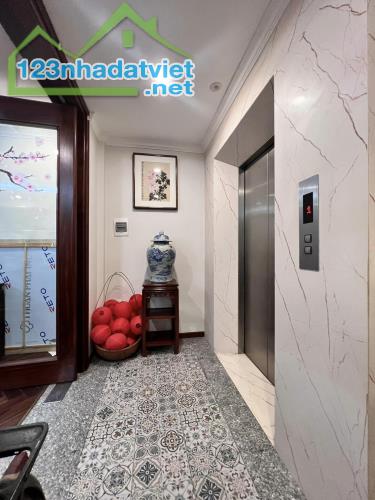 ⚜️ Phân Lô Sát Phố Ô tô tránh Hào Nam, Đống Đa, 65m2 8T Thang máy MT 5.6m, Chỉ 28.5 Tỷ ⚜️ - 4