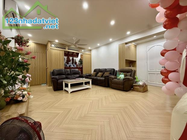 💥💥Tòa CC 34T Hoàng Đạo Thúy 131m 3PN 3WC Nội thất đẹp, Tiện ích VIP, hơn 10 tỷ
