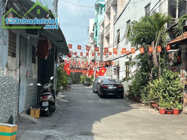 Bán nhà 1 sẹc HXH Đường số 30 75m2 3 tầng view góc ngang 4.1m đẹp gần chợ chỉ 7 tỷ. - 1
