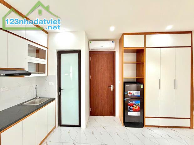 GÀ ĐẺ TRỨNG VÀNG DÒNG TIỀN 60TR/ THÁNG, PHỐ GIÁP BÁT, Ô TÔ , 6 TẦNG THANG MÁY GIÁ 15.X TỶ - 2