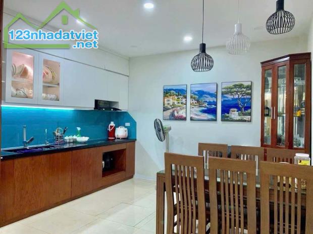 Bán nhà Đình Thôn 60m2 - gần phố - sát ô tô - khu Vip ít nhà bán - 12.5 tỷ - 5