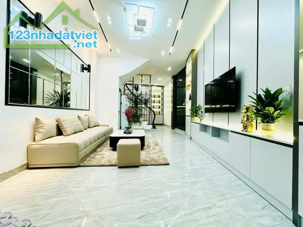 ĐỈNH SIÊU HIẾM !! NGỌC KHÁNH - BA ĐÌNH - LÔ GÓC - NGÕ THÔNG KINH DOANH GIÁ 7.95 TỶ - 2