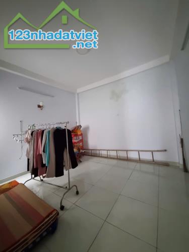 Bán nhà chính chủ chưa qua đầu tư hẻm xe hơi – An Phú Đông – Quận 12 chỉ hơn 4 tỷ - 1
