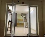 Cho thuê nhà ngõ ba gác phố Định Công Thượng Hoàng Mai 54m x 2 tầng, giá 8tr/tháng