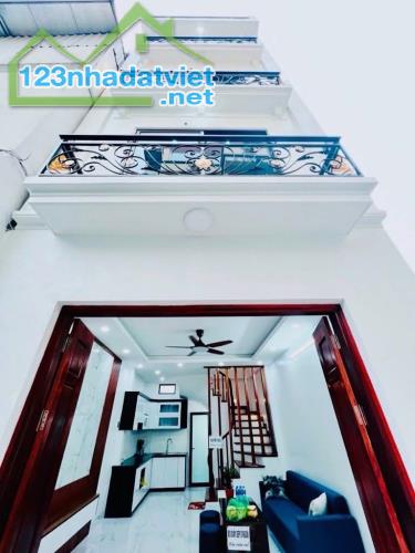 Tin nóng 💥5 tầng mới, mặt tiền 5m – Thụy Phương, Bắc Từ Liêm – Gần ô tô – Giá chỉ hơn 5