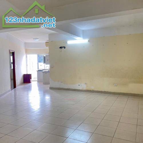 Nhỉnh 3 tỷ, 75 m2, chung cư 02 ngủ, sổ đỏ, Thạch Bàn, Cổ Linh, Cầu Vĩnh Tuy, Long Biên, Ký - 2