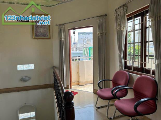 TT Q7- HUỲNH TẤN PHÁT- BIỆT THỰ GÓC 2 MẶT TIỀN -DT SỬ DỤNG 300m2 CHỈ 14 TỶ LH: 0849131413