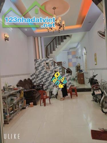 1/ BÌNH TÂN SÁT LÊ VĂN QUỚI MÃ LÒ - HẺM NHỰA 8M XE TẢI THÔNG - 3 TẦNG - 52M2 NHỈNH 5 TỶ - 2