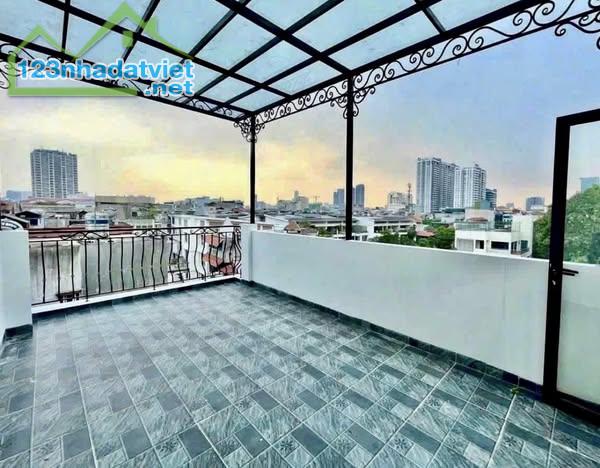 CẦU GIẤY-  LÔ GÓC - 6 TẦNG THANG MÁY - NGÕ THÔNG 2 ÔTÔ TRÁNH - C.H.Ỉ 10T.Ỷ - 4