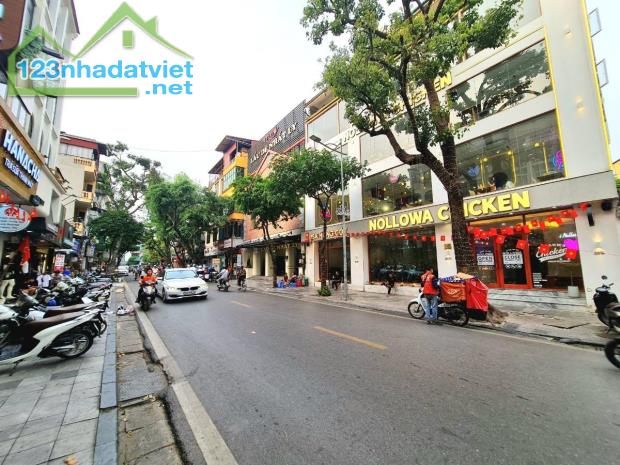 Bán nhà Lô Góc Mặt Phố Hàng Cót,Hoàn Kiếm 200m2 x 7T Thang máy, MT 17m 155 Tỷ