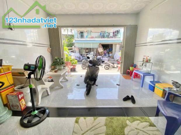 Cần bán chủ nhà tại củ chi 700 triệu 5mx 23m