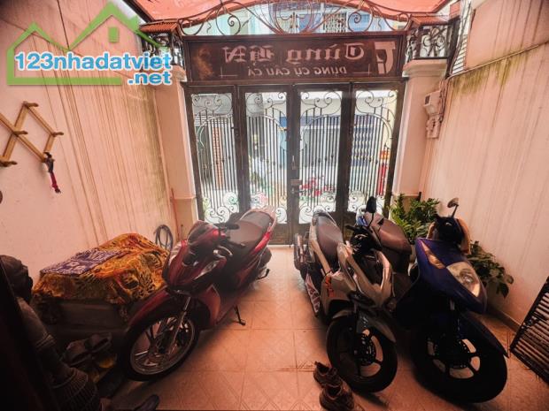 HXH thông Ba Vân Phường 14 Tân Bình, 4.5X17, 3 tầng 3PN, giá chỉ 14tỷ898 - 1
