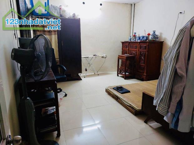 BÁN ĐẤT TẶNG NHÀ VĂN CAO, BA ĐÌNH 50M2,,OTO ĐỖ CỬA, SÁT PHỐ GIÁ CHỈ 11,5 TỶ - 3