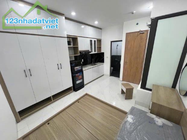 Bán Tòà Chung Cư Mini 60m2 7 Tầng 16 phòng khép kín
Giá 12,7 tỷ ngõ thông - 2