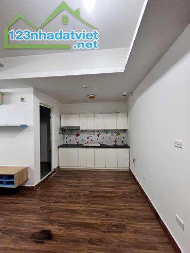 Chính chủ bán căn hộ CT7 Dương Nội, tầng trung, view biệt thự, sổ đỏ, 2.9x tỷ - 2