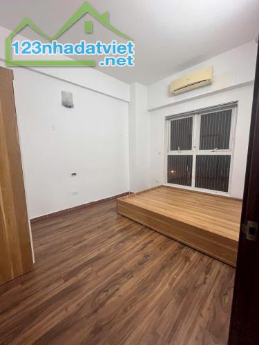 Chính chủ bán căn hộ CT7 Dương Nội, tầng trung, view biệt thự, sổ đỏ, 2.9x tỷ - 4