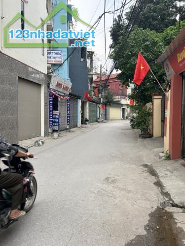 📣📣📣SIÊU PHẨM CỔ LINH- THANG MÁY NHẬP KHẨU- FULL NỘI THẤT- Ô TÔ - NGÕ NÔNG- CÁCH PHỐ 50m